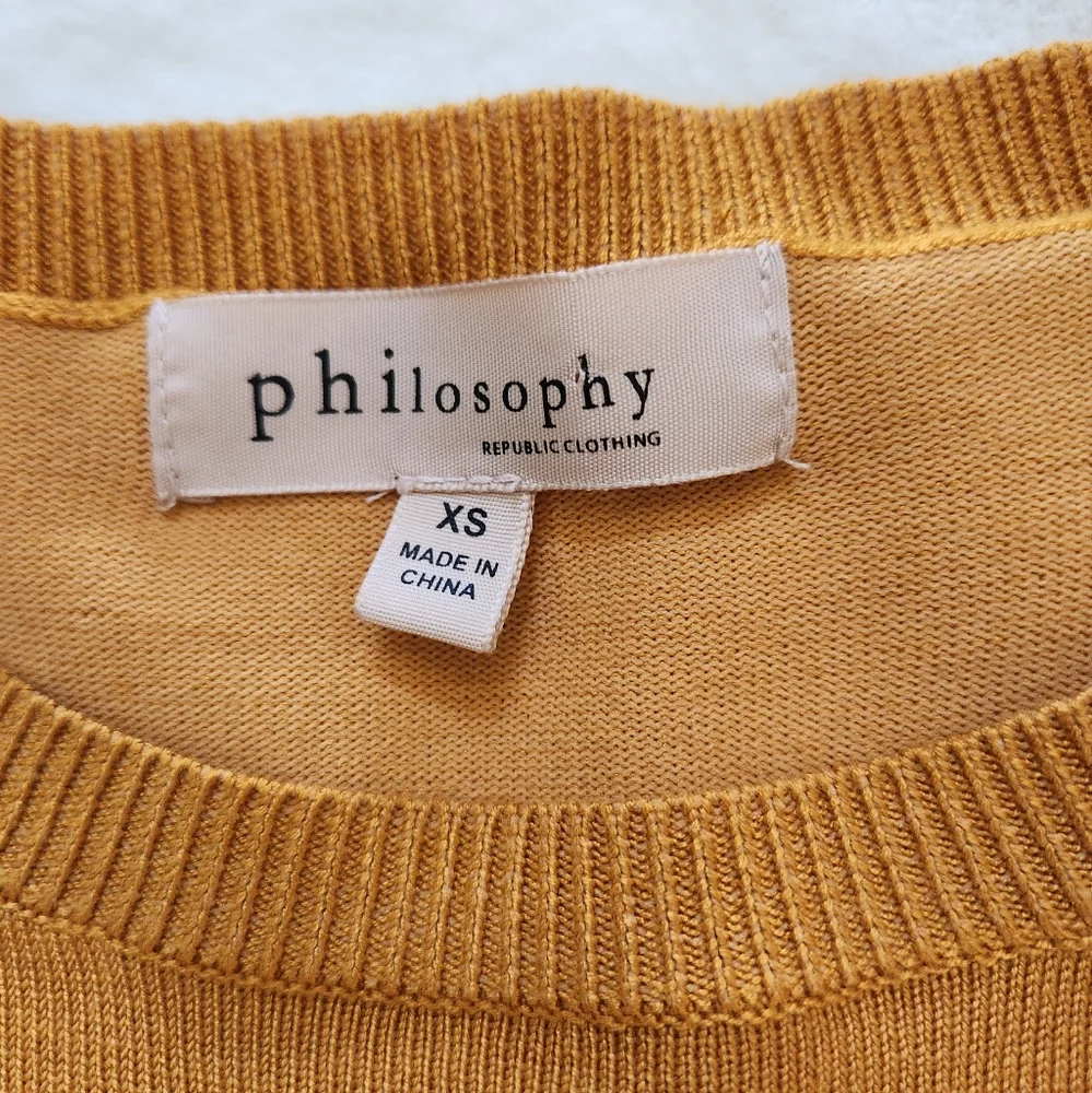 Philosophy Crew Neck Sweater W/rivet Button - Picture 11 of 13